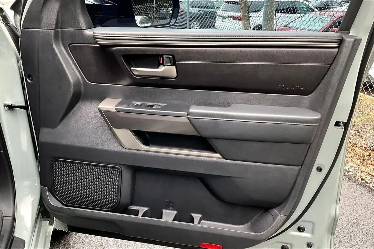 2024 Toyota Tundra SR5 thumbnail 22