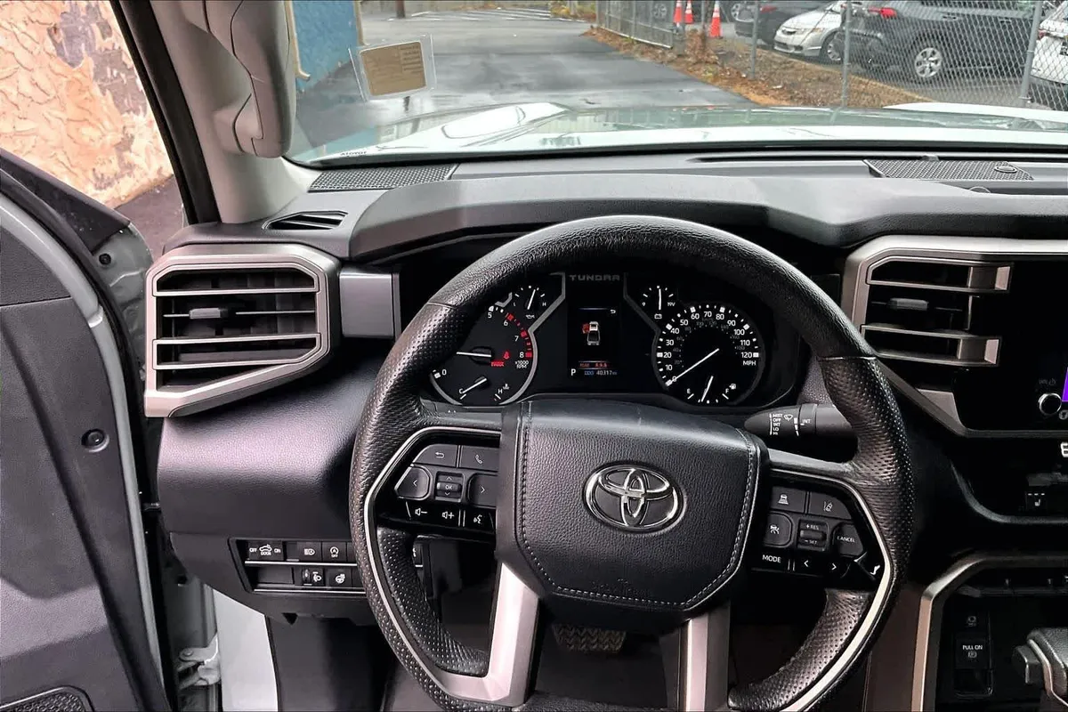 2024 Toyota Tundra SR5 thumbnail 23