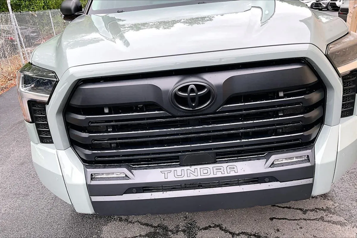 2024 Toyota Tundra SR5 thumbnail 29