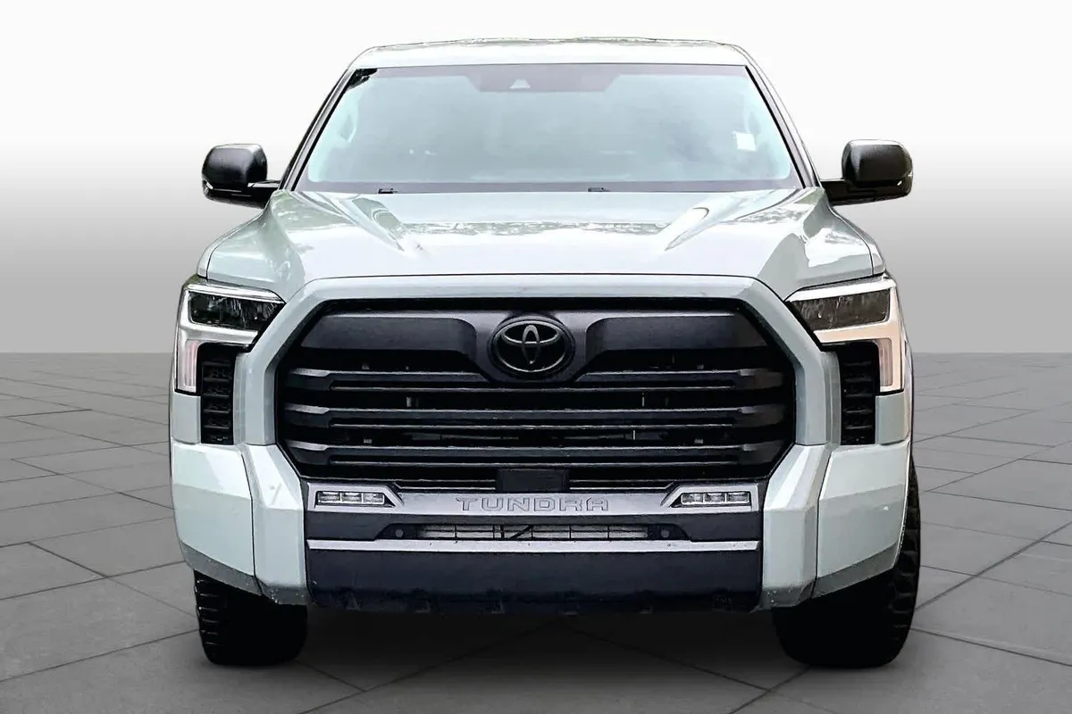 2024 Toyota Tundra SR5 thumbnail 4