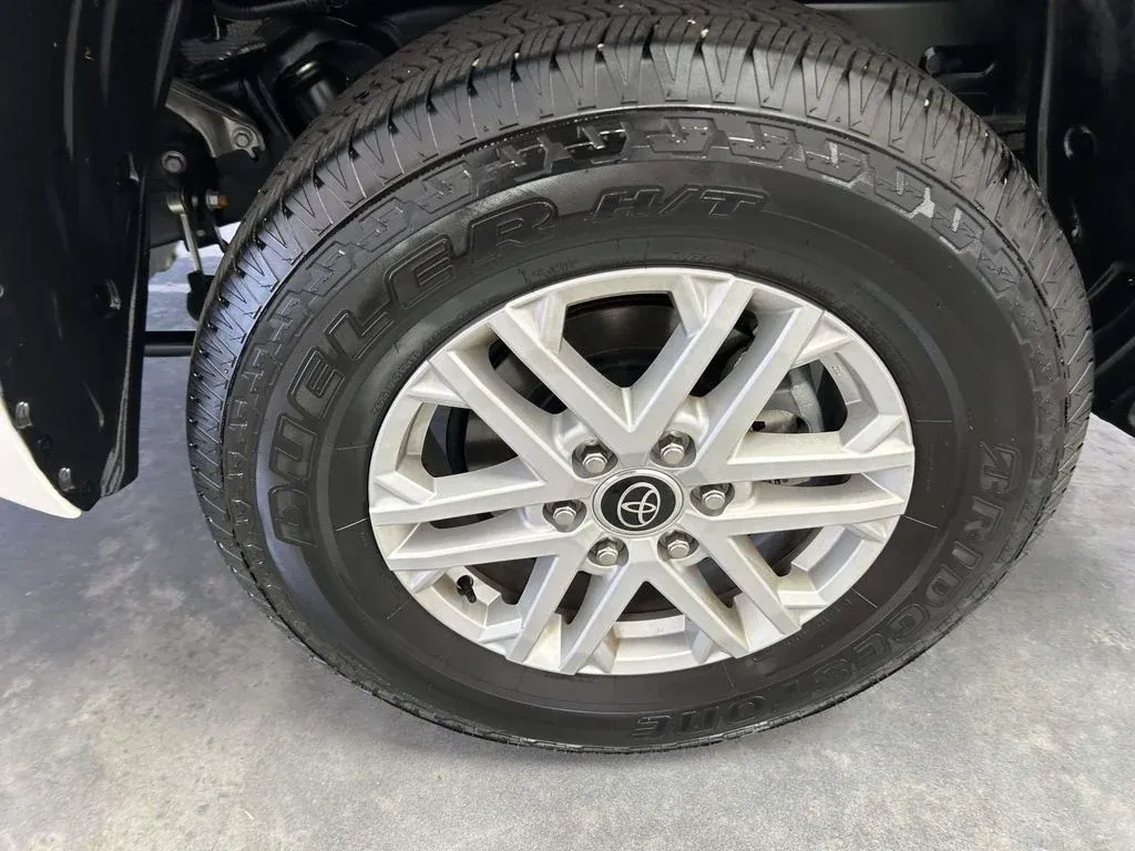 2024 Toyota Tundra SR5 thumbnail 10