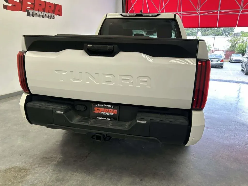 2024 Toyota Tundra SR5 thumbnail 4