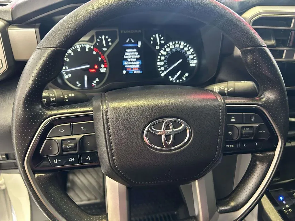 2024 Toyota Tundra SR5 thumbnail 21