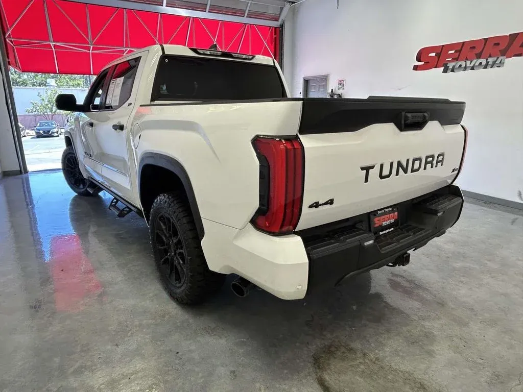 2024 Toyota Tundra SR5 thumbnail 5