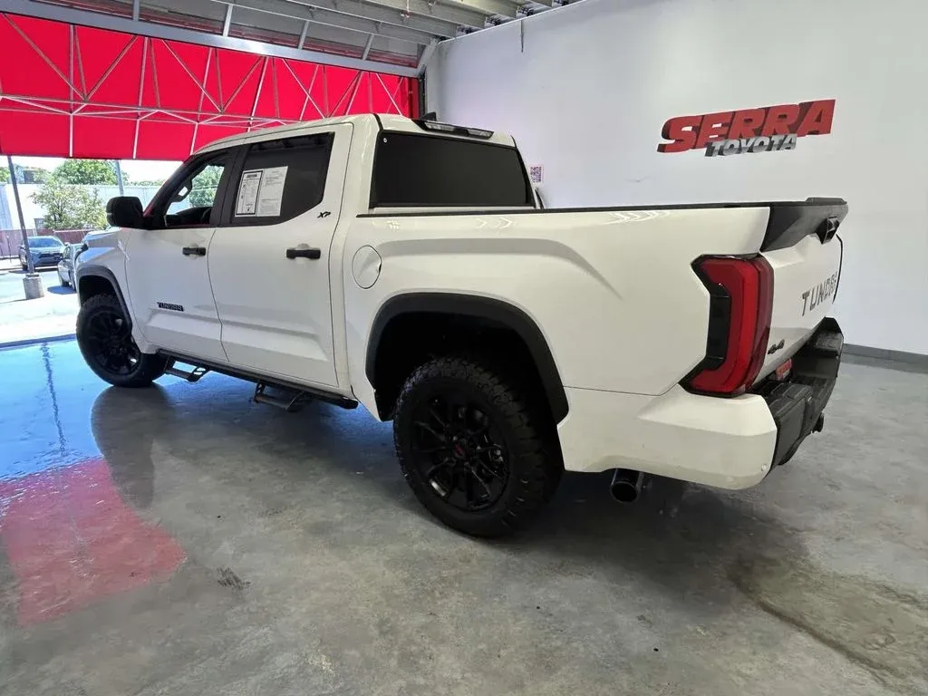 2024 Toyota Tundra SR5 thumbnail 6