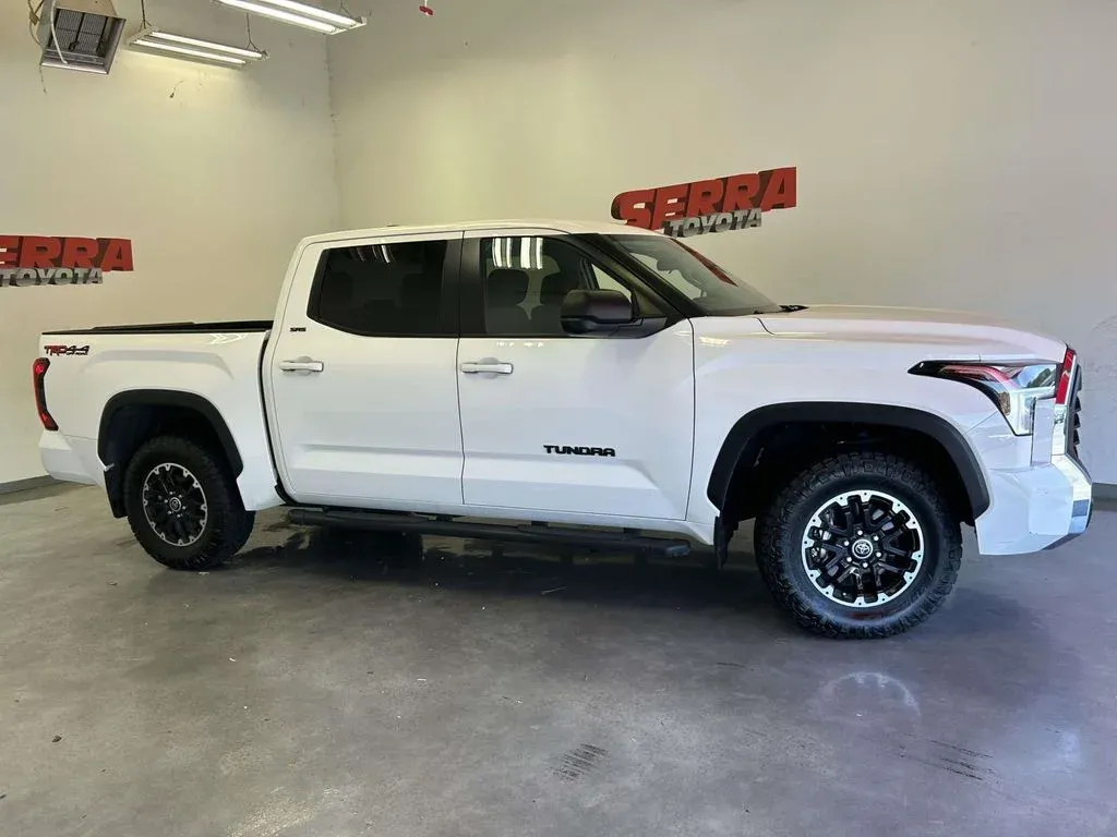 2024 Toyota Tundra SR5 thumbnail 2