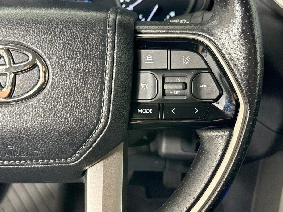 2024 Toyota Tundra SR5 thumbnail 17