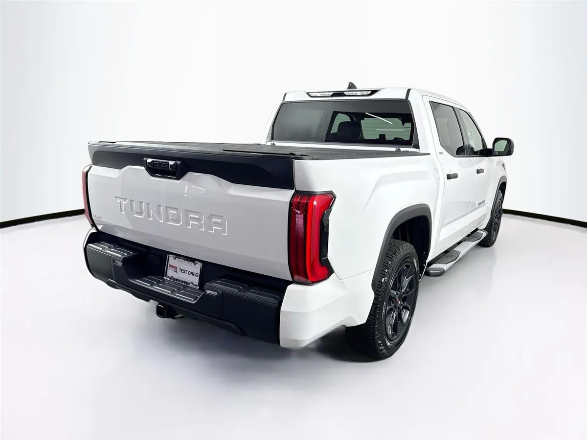 2024 Toyota Tundra SR5 thumbnail 2