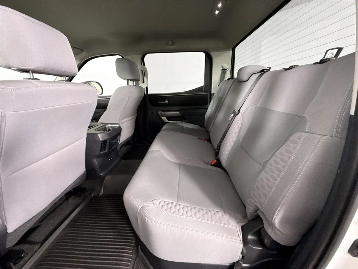 2024 Toyota Tundra SR5 thumbnail 26
