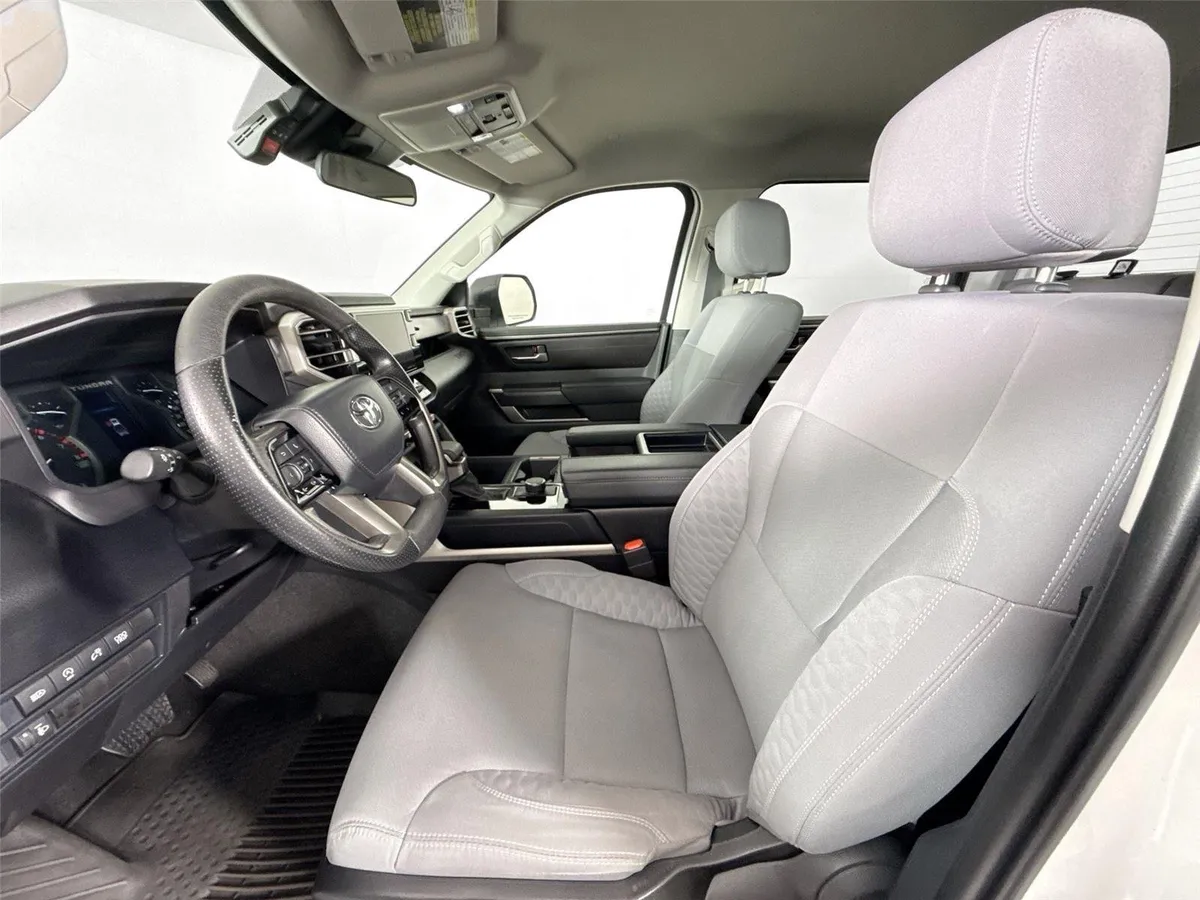 2024 Toyota Tundra SR5 thumbnail 3
