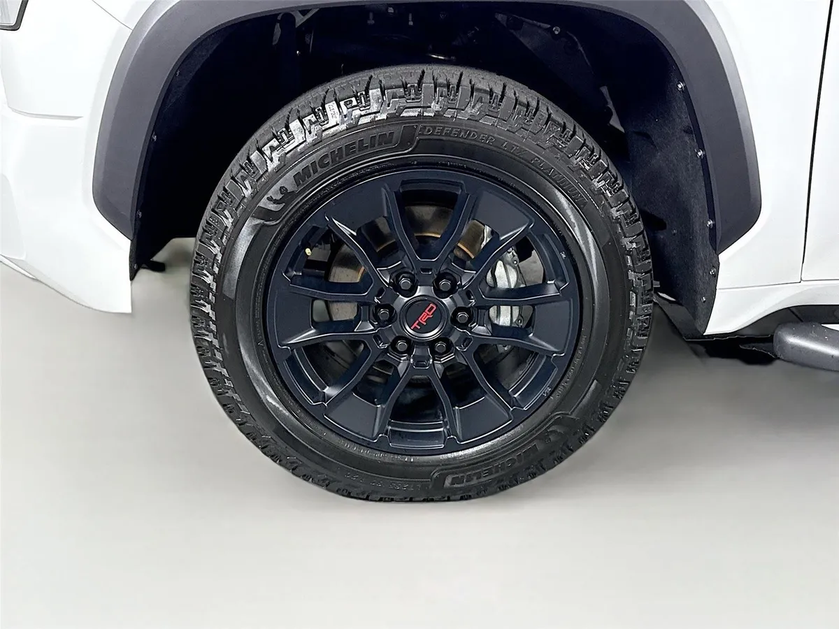 2024 Toyota Tundra SR5 thumbnail 41