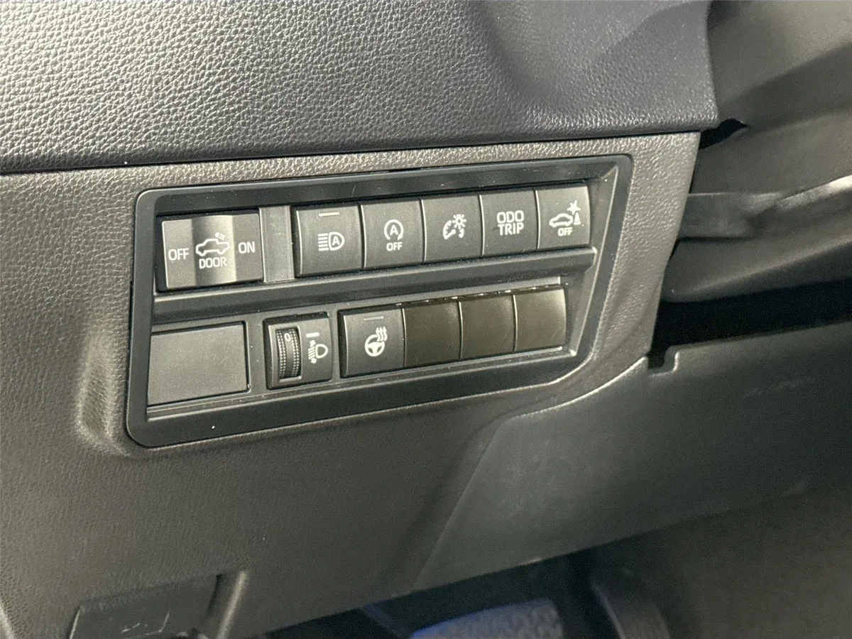 2024 Toyota Tundra SR5 thumbnail 15