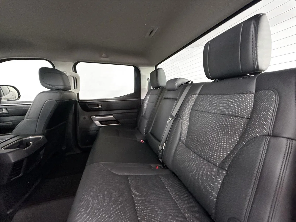 2024 Toyota Tundra SR5 thumbnail 29