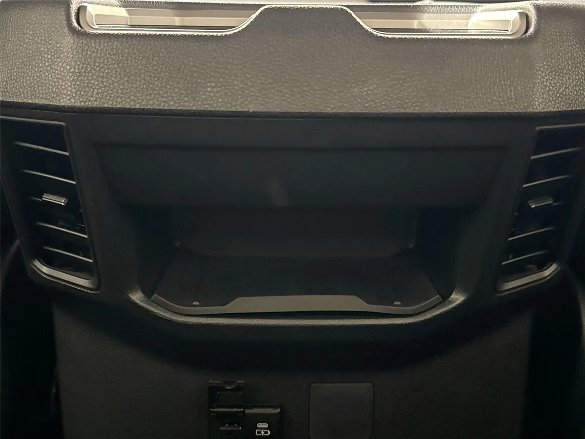 2024 Toyota Tundra SR5 thumbnail 35