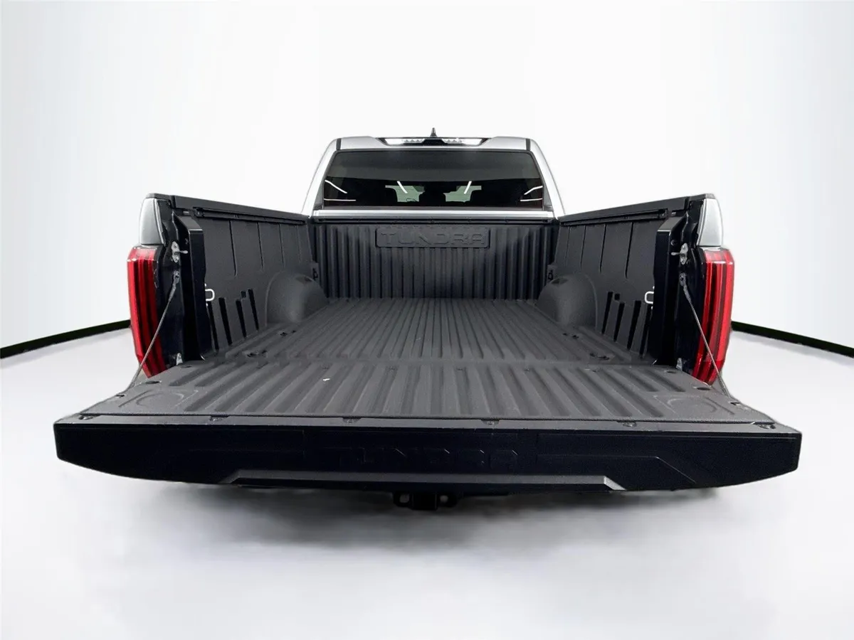 2024 Toyota Tundra SR5 thumbnail 37