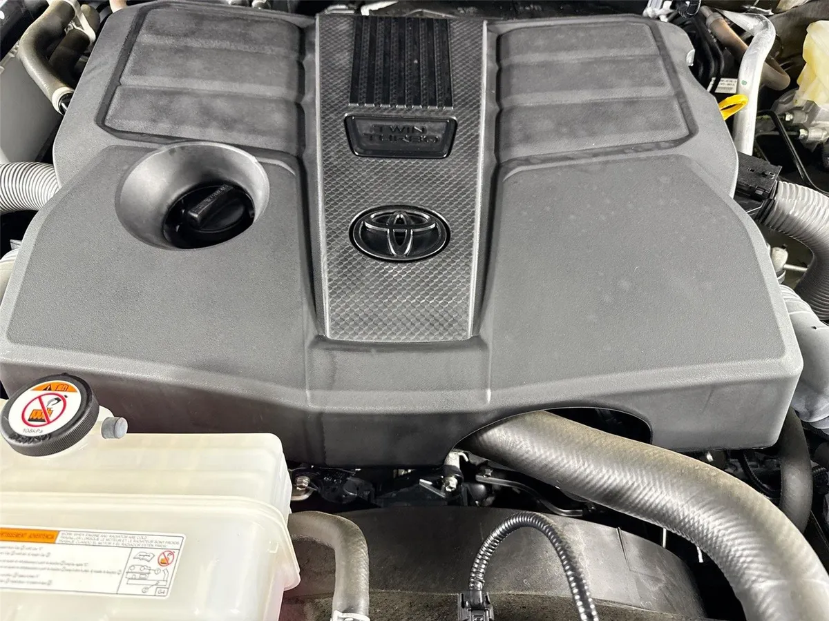 2024 Toyota Tundra SR5 thumbnail 42