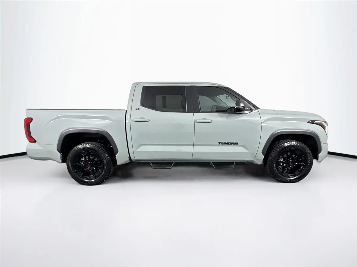 2024 Toyota Tundra SR5 thumbnail 11