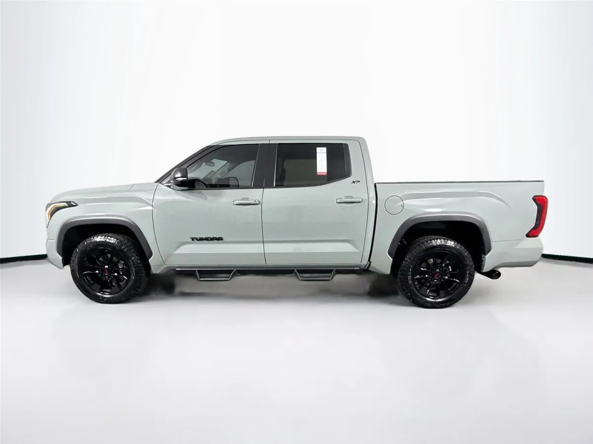 2024 Toyota Tundra SR5 thumbnail 14