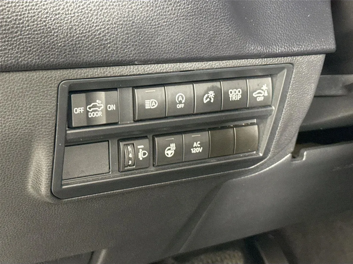 2024 Toyota Tundra SR5 thumbnail 16