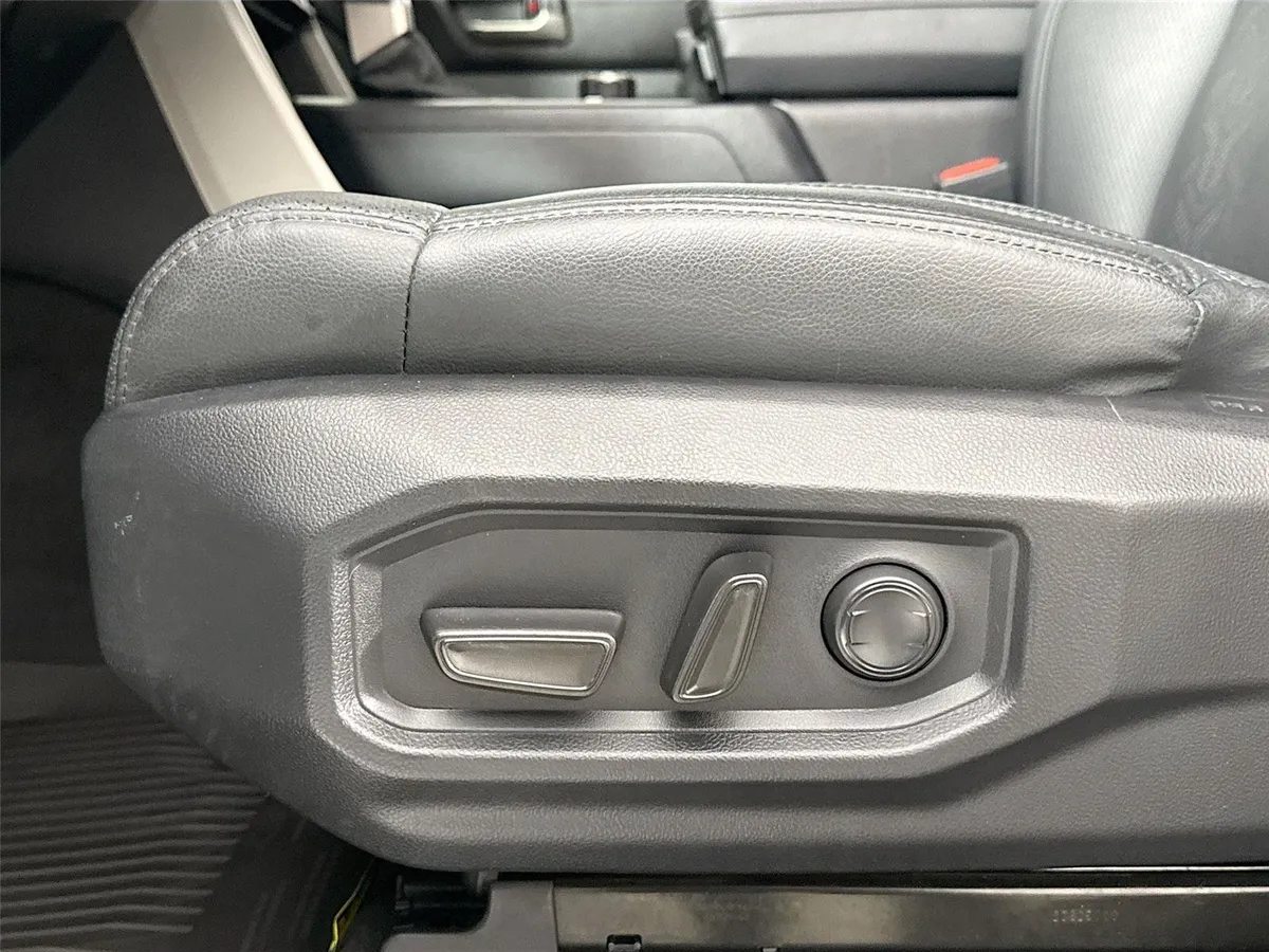2024 Toyota Tundra SR5 thumbnail 27