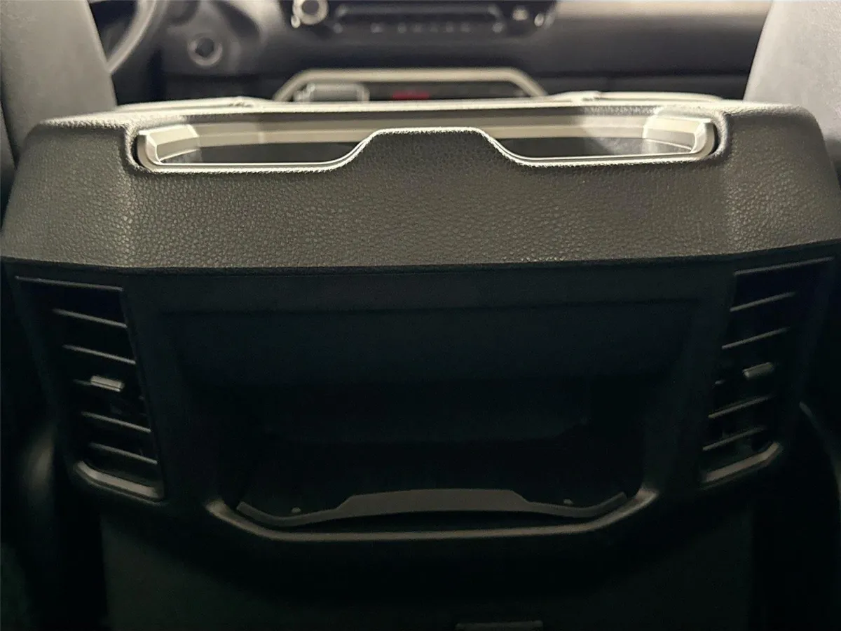 2024 Toyota Tundra SR5 thumbnail 34
