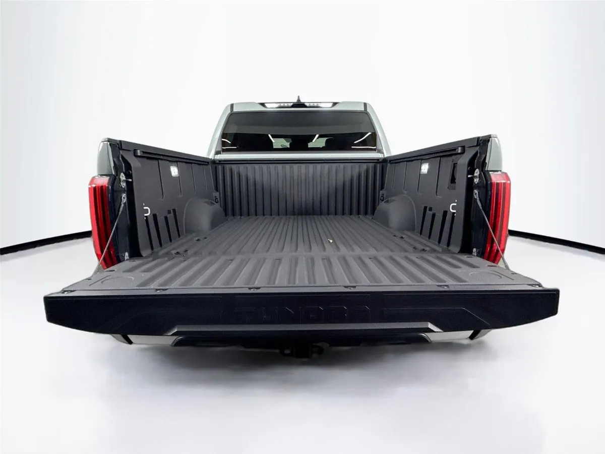 2024 Toyota Tundra SR5 thumbnail 36