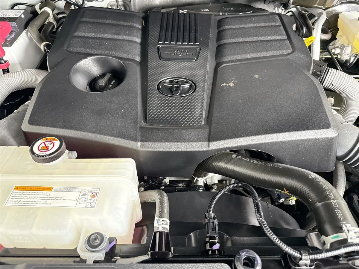 2024 Toyota Tundra SR5 thumbnail 41