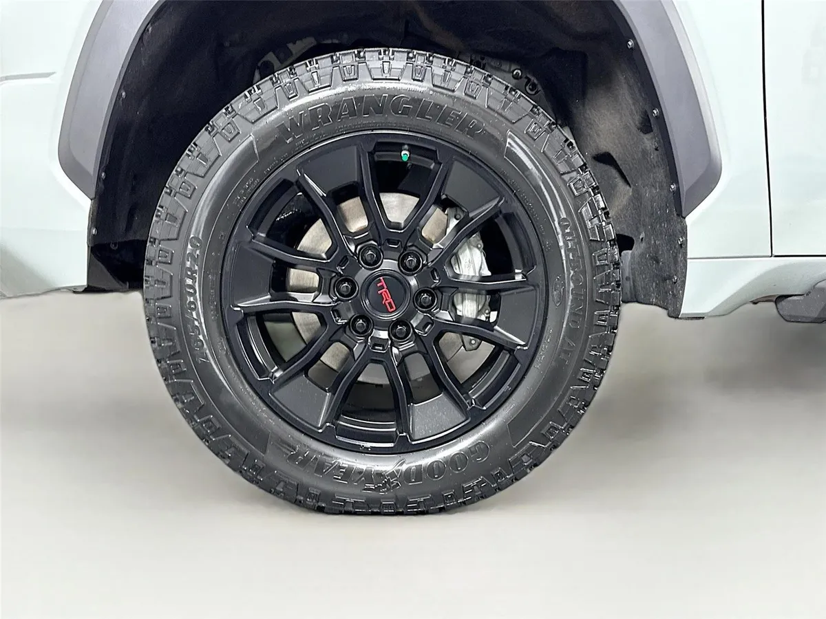 2024 Toyota Tundra SR5 thumbnail 42