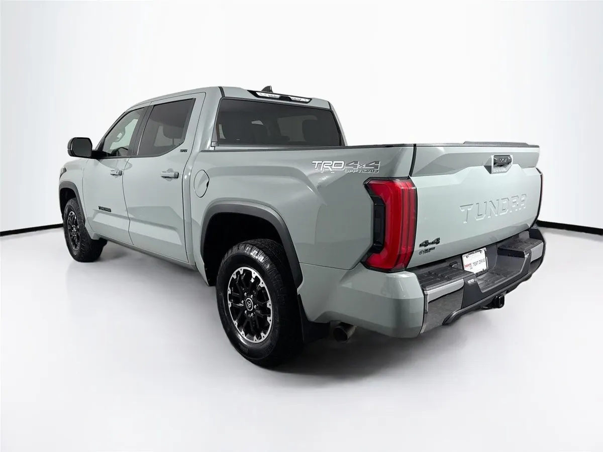 2024 Toyota Tundra SR5 thumbnail 12