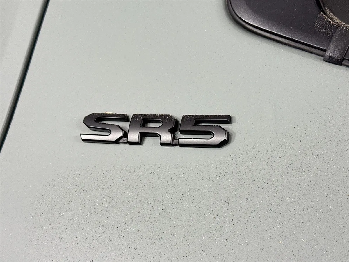 2024 Toyota Tundra SR5 thumbnail 14