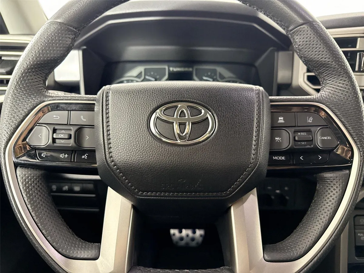 2024 Toyota Tundra SR5 thumbnail 16