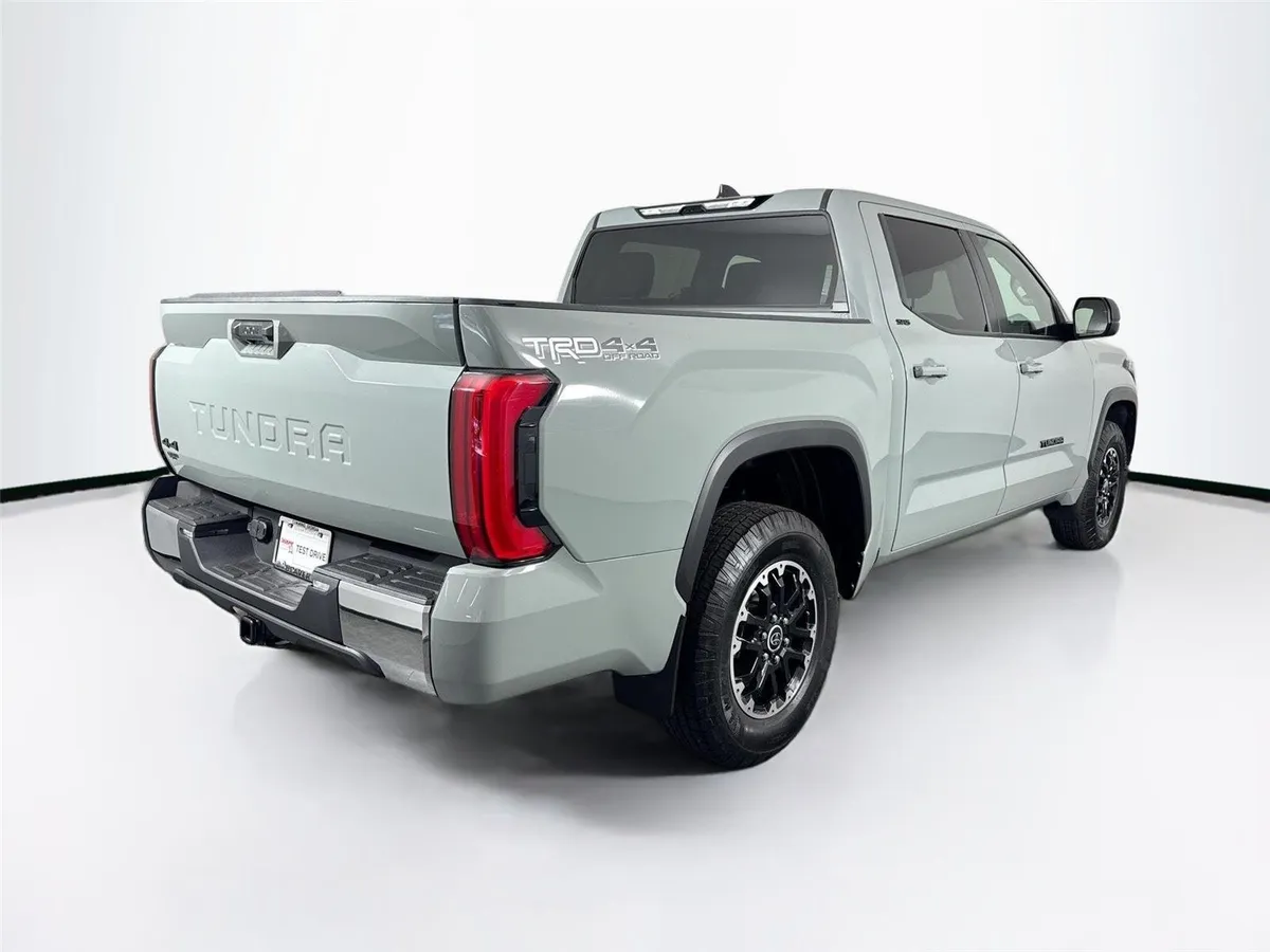 2024 Toyota Tundra SR5 thumbnail 2