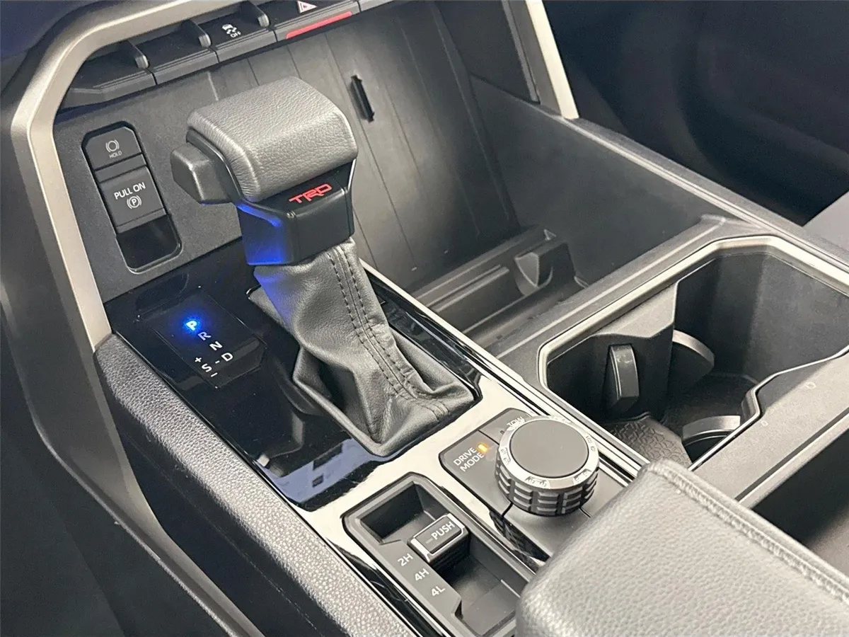 2024 Toyota Tundra SR5 thumbnail 25