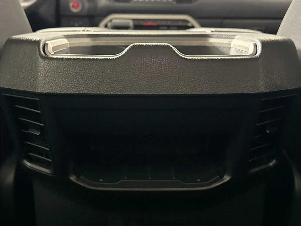 2024 Toyota Tundra SR5 thumbnail 34