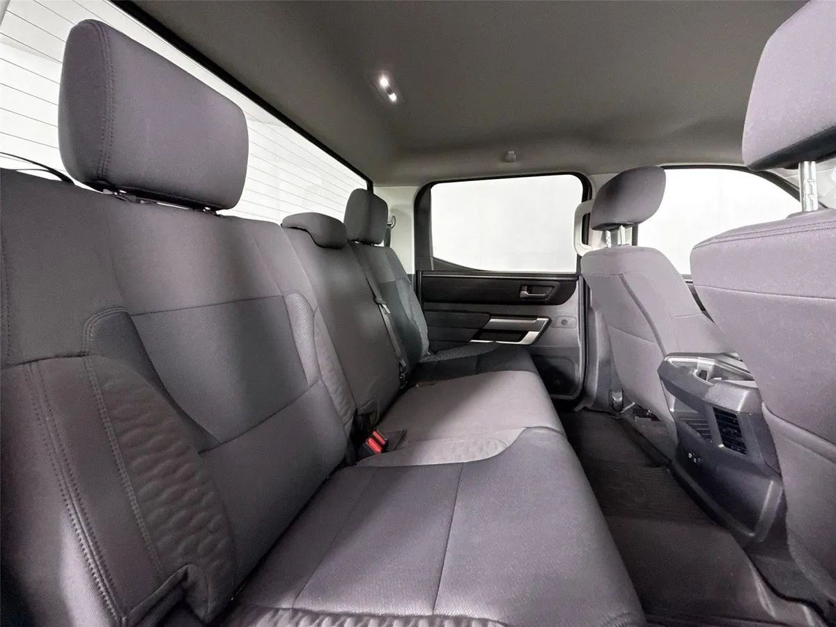 2024 Toyota Tundra SR5 thumbnail 38