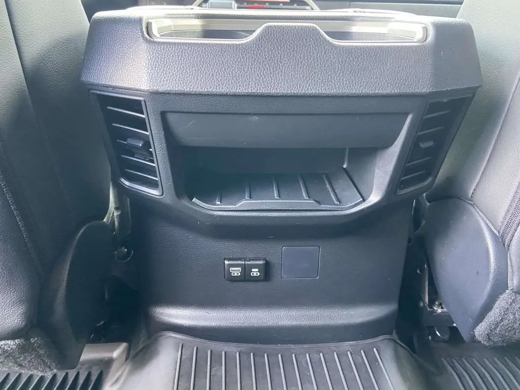 2024 Toyota Tundra SR5 thumbnail 20