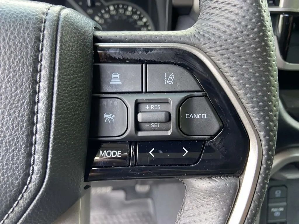 2024 Toyota Tundra SR5 thumbnail 34