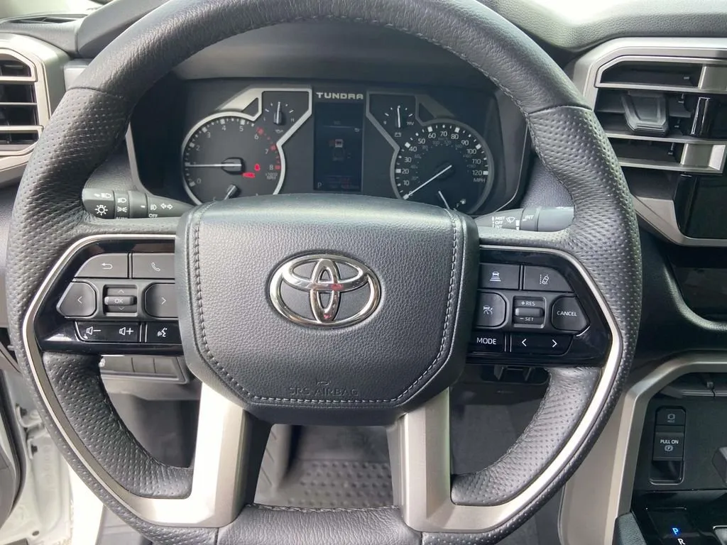 2024 Toyota Tundra SR5 thumbnail 35