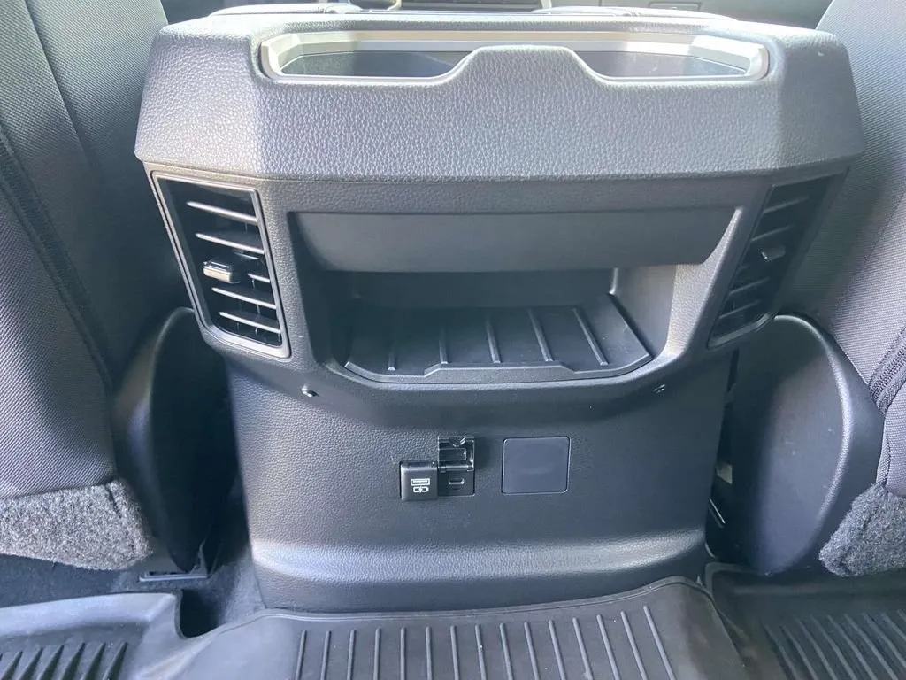 2024 Toyota Tundra SR5 thumbnail 19