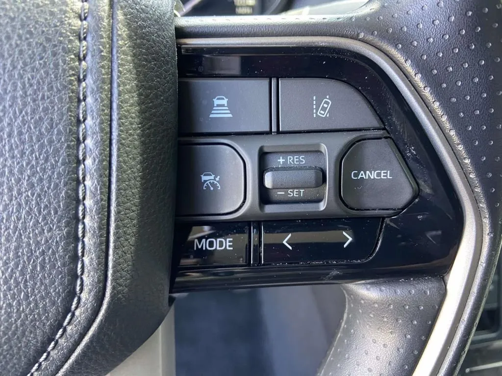 2024 Toyota Tundra SR5 thumbnail 33