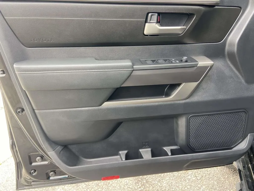 2024 Toyota Tundra SR5 thumbnail 11