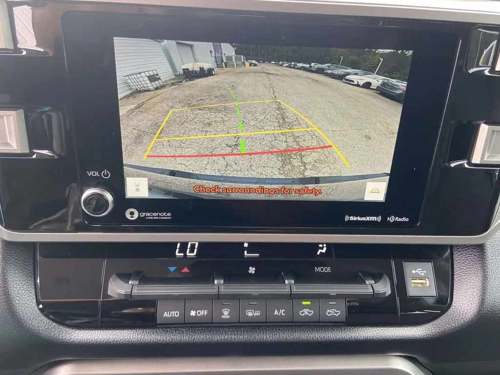 2024 Toyota Tundra SR5 thumbnail 24