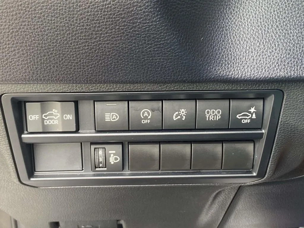 2024 Toyota Tundra SR5 thumbnail 29