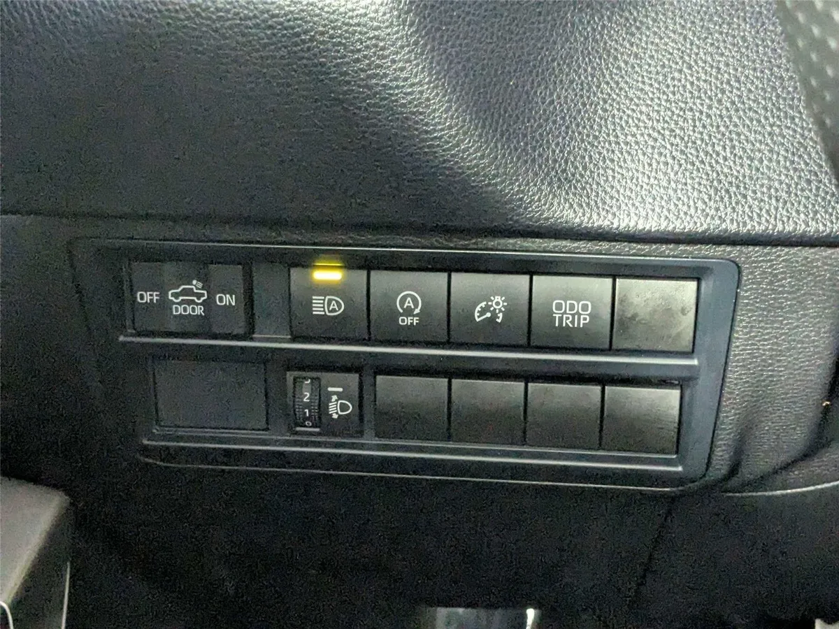 2024 Toyota Tundra SR5 thumbnail 15