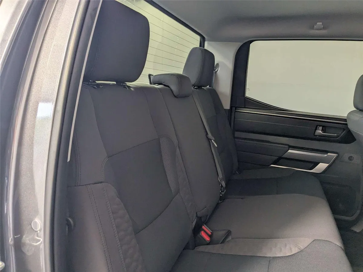 2024 Toyota Tundra SR5 thumbnail 28