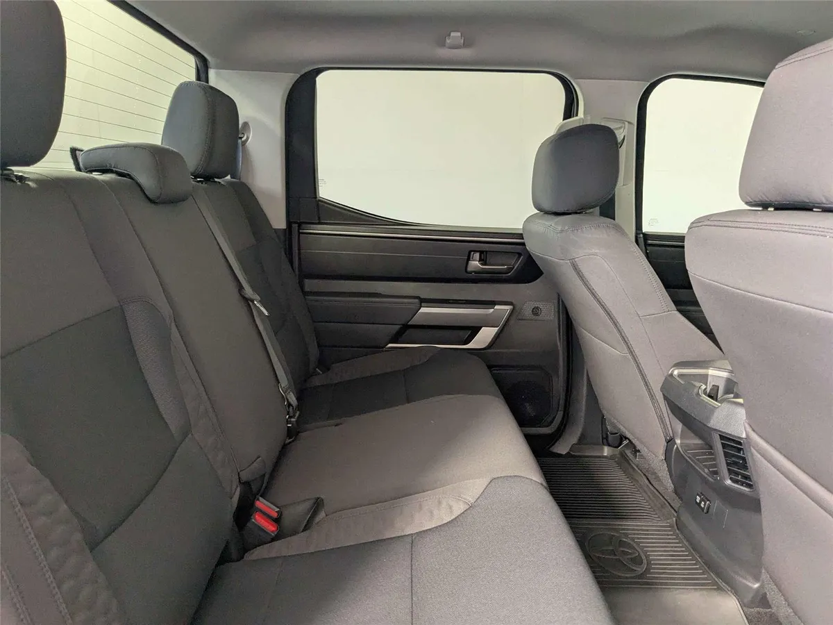 2024 Toyota Tundra SR5 thumbnail 29