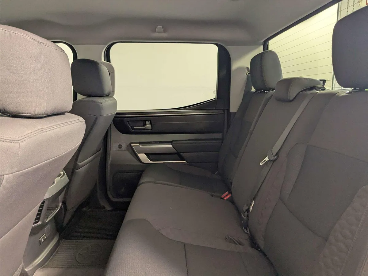2024 Toyota Tundra SR5 thumbnail 35