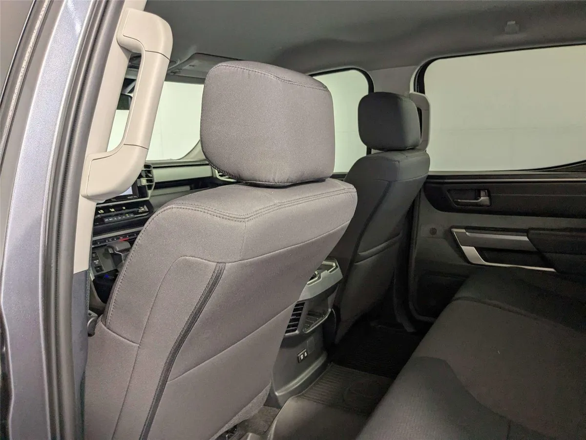 2024 Toyota Tundra SR5 thumbnail 36