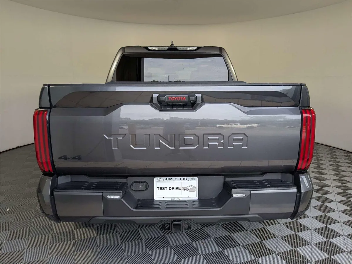 2024 Toyota Tundra SR5 thumbnail 6