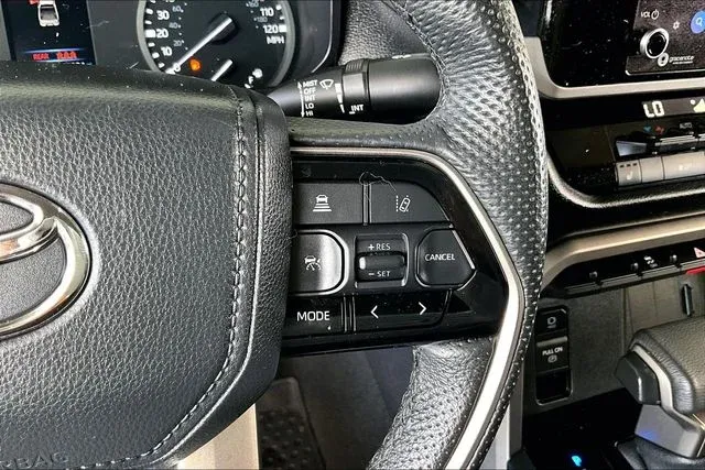 2024 Toyota Tundra SR5 thumbnail 11